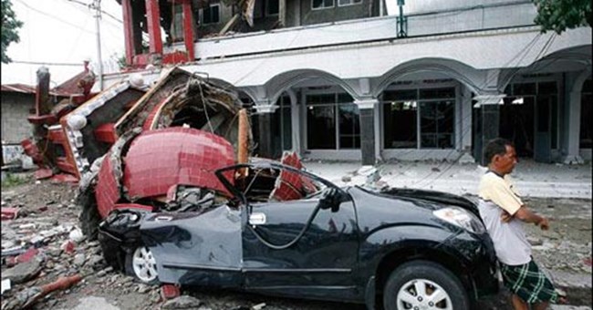 Động đất mạnh ở Philippines và Indonesia