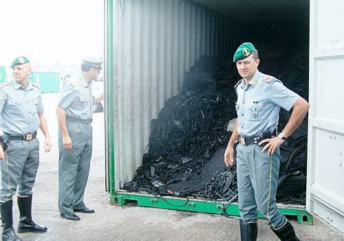 Phát hiện rác độc hại từ Ý xuất sang Việt Nam
