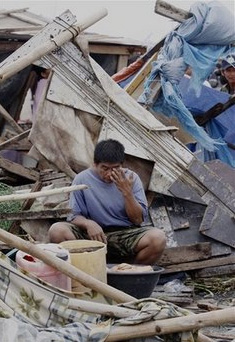 Bão Mirinae tấn công Philippines