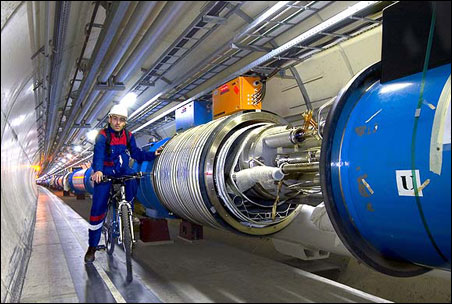 Cỗ máy lớn nhất thế giới chuẩn bị vụ nổ "Big Bang"