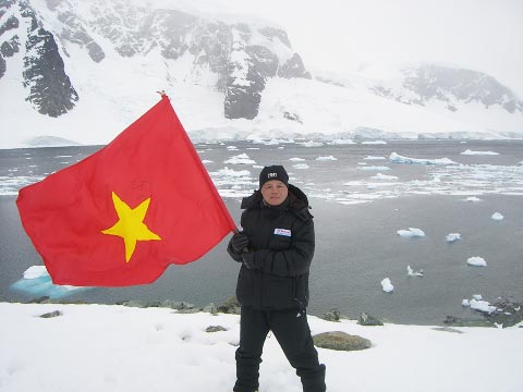 Đoàn thám hiểm Nam Cực của VN về nước