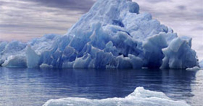 Núi băng khổng lồ tiến về phía Australia