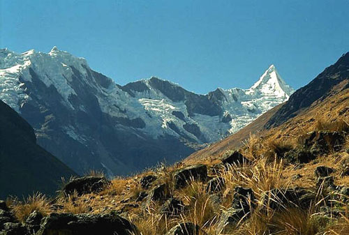 Phát hiện 5 ngọn núi lửa mới trên dãy núi Andes