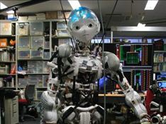 Chế tạo robot chứa hệ thống cơ, xương nhân tạo