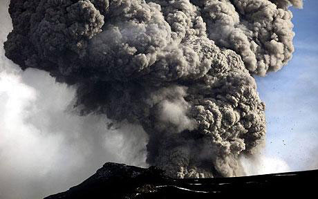 Một núi lửa mạnh tại Iceland sắp phun