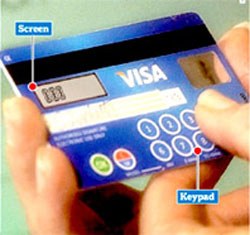 Thẻ tín dụng kèm bàn phím để chống gian lận