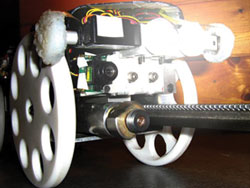 Robot thám hiểm kim tự tháp 