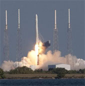 SpaceX phóng vệ tinh thương mại thứ hai