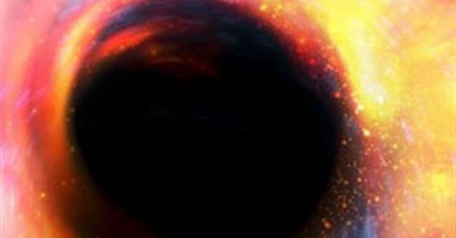 Albert Einstein đã sai, không có hố đen trong vũ trụ?