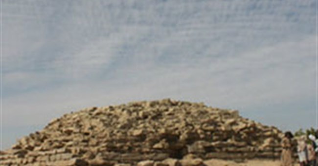 Kim tự tháp cổ hơn Giza