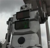 Video: Robot thay thế cảnh sát và đèn giao thông