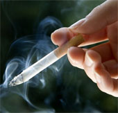 Người hút thuốc lá sợ dung nhan xấu