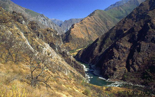 Hệ thống sông Amazon khởi nguồn từ Peru