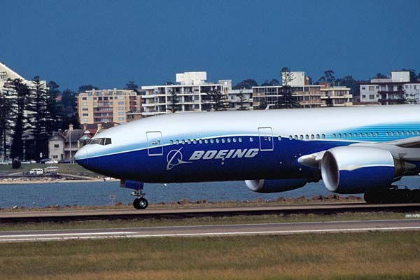Tổng quan về dòng máy bay siêu an toàn Boeing 777