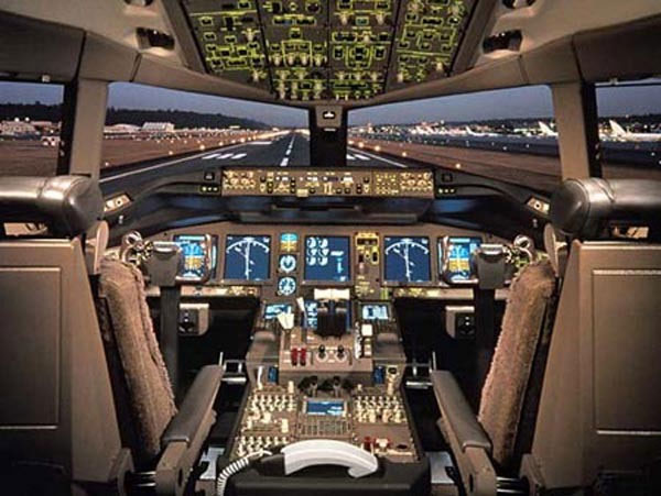 Tổng quan về dòng máy bay siêu an toàn Boeing 777