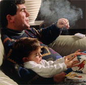 Tác hại khôn lường từ việc hút thuốc thụ động đối với trẻ nhỏ