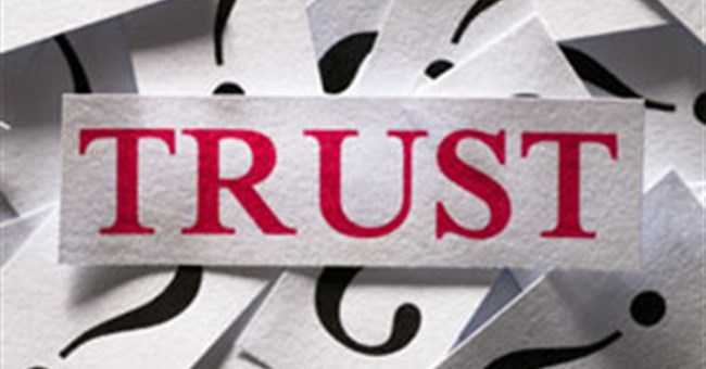 Những người dễ tin tưởng thường thông minh