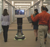 Robot thông minh thay người đi họp