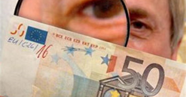 Công nghệ "vân tay" tí hon chống tiền giả