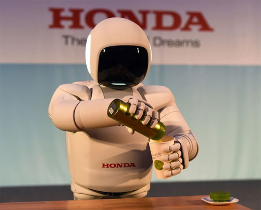 Honda ra mắt robot giống người nhất từ trước tới nay