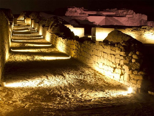 Phát hiện tranh tường cổ tại di tích Pachacamac ở Peru