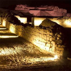 Phát hiện tranh tường cổ tại di tích Pachacamac ở Peru