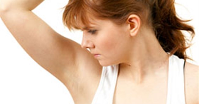 Vì sao nách có mùi “khó ngửi”?