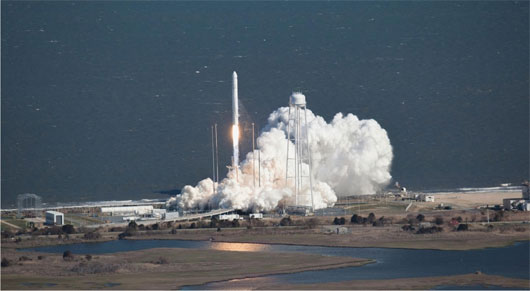 Nước biển dâng cao, bệ phóng của NASA bị đẩy lùi