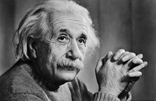 Chính những câu hỏi có vấn đề của Einstein khi còn đi học đã giúp ông trở thành nhà khoa học lỗi lạc sau này. 