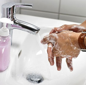 Lưu ý đặc biệt khi thường xuyên dùng nước rửa tay