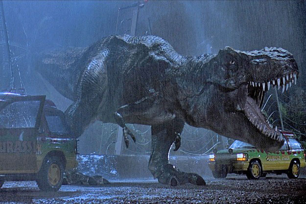 Bạn có thể sống sót trước một con T-Rex bằng cách đứng im?