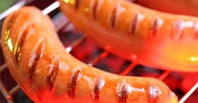 Hot dog được sản xuất như thế nào?