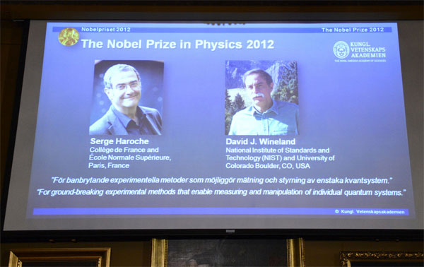 Giải Nobel Vật Lý 2012 và phép biện chứng duy vật