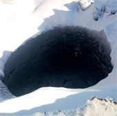 Lời giải thích cho những miệng hố khổng lồ bí ẩn ở Siberia
