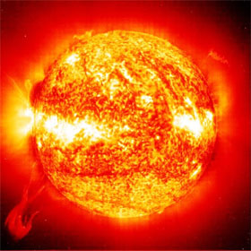 Lý giải nguyên nhân khí quyển Mặt trời nóng hơn bề mặt