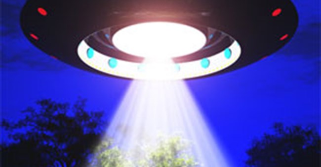 Người ngoài hành tinh thường “săn bắt” con người vào lúc nào?