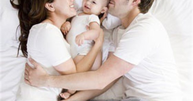 Con cái “giống” bố hay mẹ?