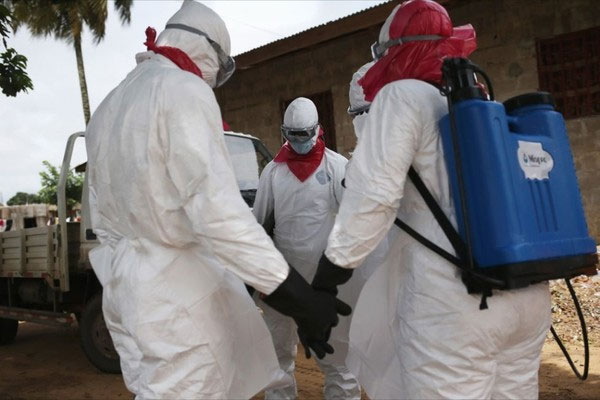 Chùm ảnh minh chứng sự khó khăn trong việc kiểm soát virus Ebola