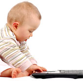 Trẻ em tiếp thu công nghệ nhanh hơn người lớn