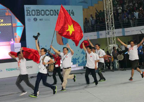 Việt Nam đăng quang cuộc thi Robocon quốc tế