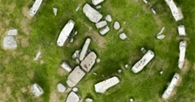 Bí ẩn về bãi đá cổ Stonehenge được giải mã