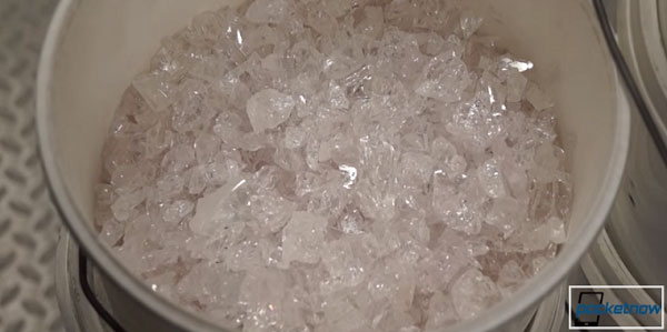 Màn hình sapphire “siêu bền” được làm ra như thế nào?