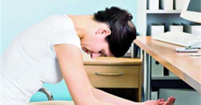 Mẹo giúp dân văn phòng ngồi lâu mà vẫn khỏe