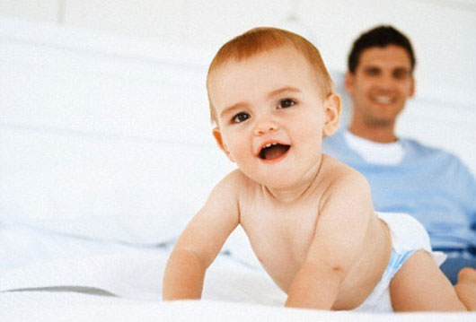 Trẻ sinh vào mùa Đông - Xuân nhanh biết bò hơn
