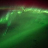 Video: Ngắm cực quang nhảy múa trên trái đất từ vũ trụ