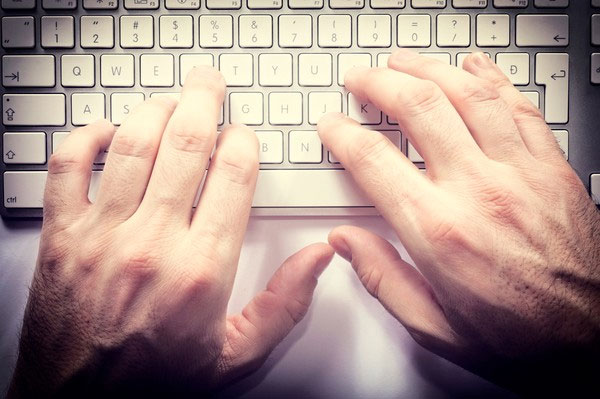 Đoán cảm xúc qua cách gõ bàn phím