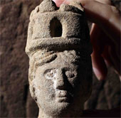 Phát hiện đầu tượng nữ thần La Mã 1800 năm tuổi