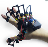 Bàn tay robot gắn ngoài có giá chỉ... 65 USD