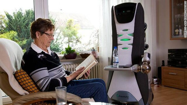 An hưởng tuổi già với robot giúp việc