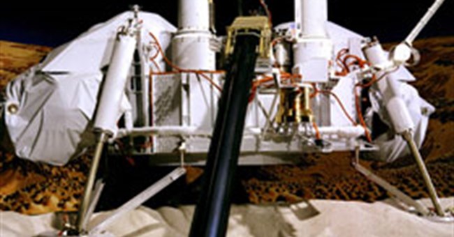 Cựu nhân viên NASA: "Tôi nhìn thấy người trên sao Hỏa"